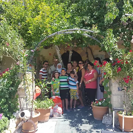 Nil Story House بيت شباب