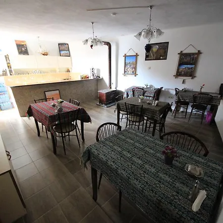 Hostel Nil Story House *