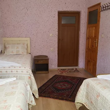 Nil Story House Hostel