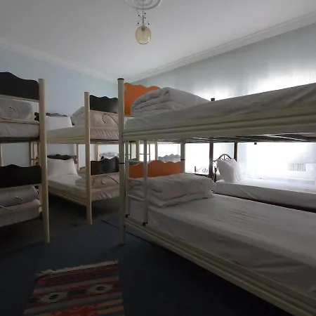 Nil Story House بيت شباب *