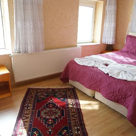 بيت شباب Nil Story House *